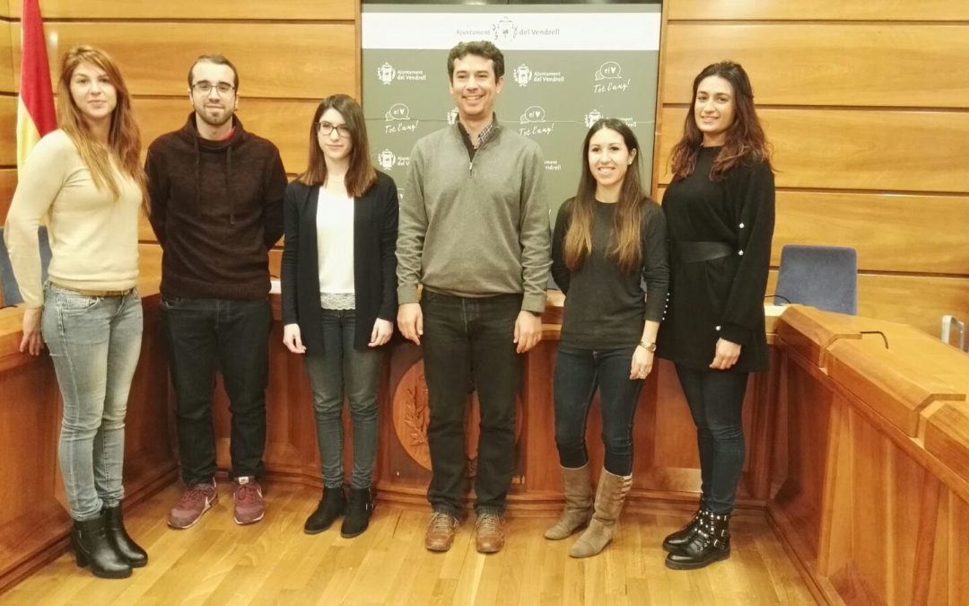 L’Ajuntament contracta cinc joves en pràctiques